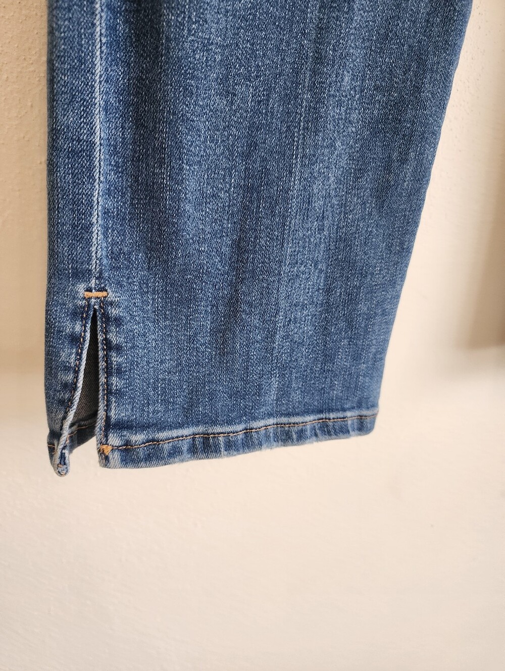 FRAME Le High Straight Split Hem Caroline Jeans Size 28 Cropped High Rise Medium - Picture 5 of 11